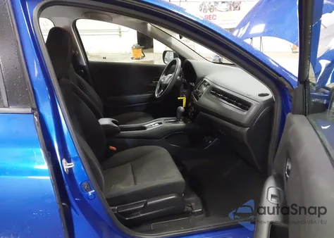 2018 Honda Hr-V Lx from USA, damaged, VIN 3CZRU6H37JG711845